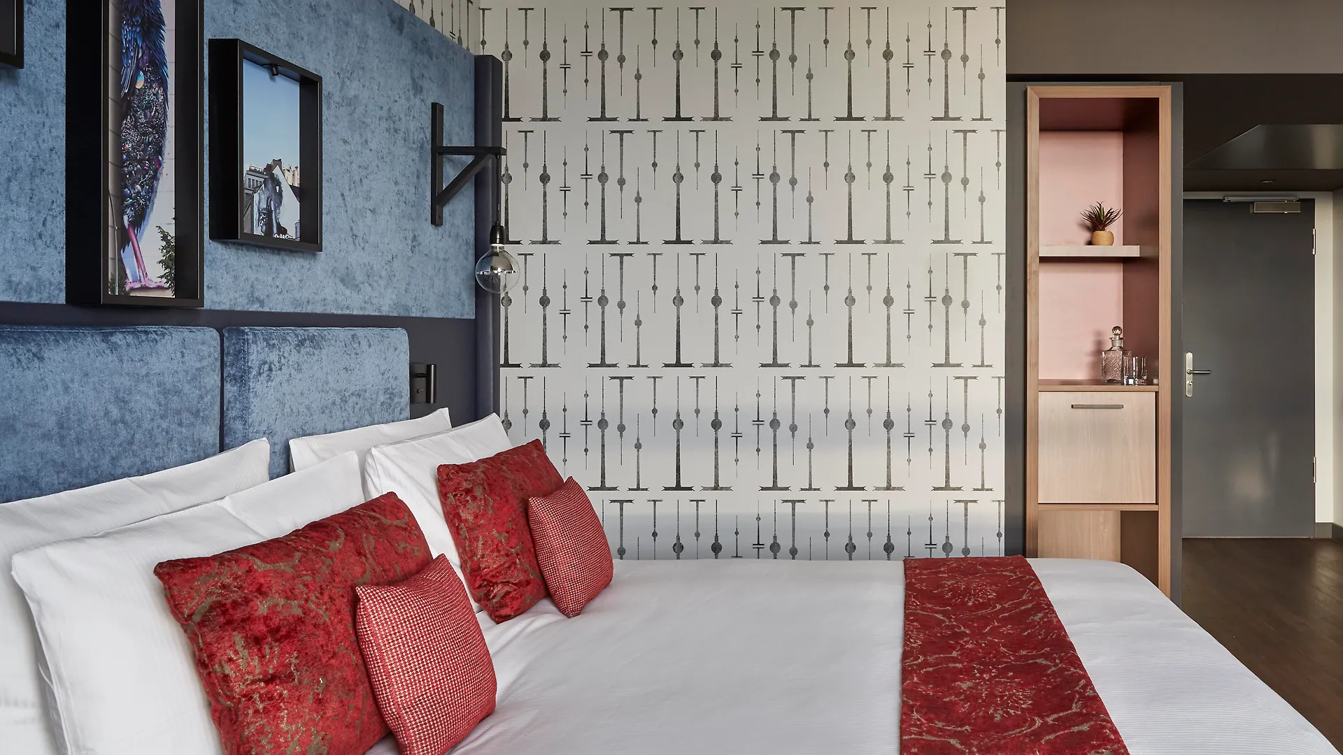 Hotel Indigo Berlin - East Side Gallery