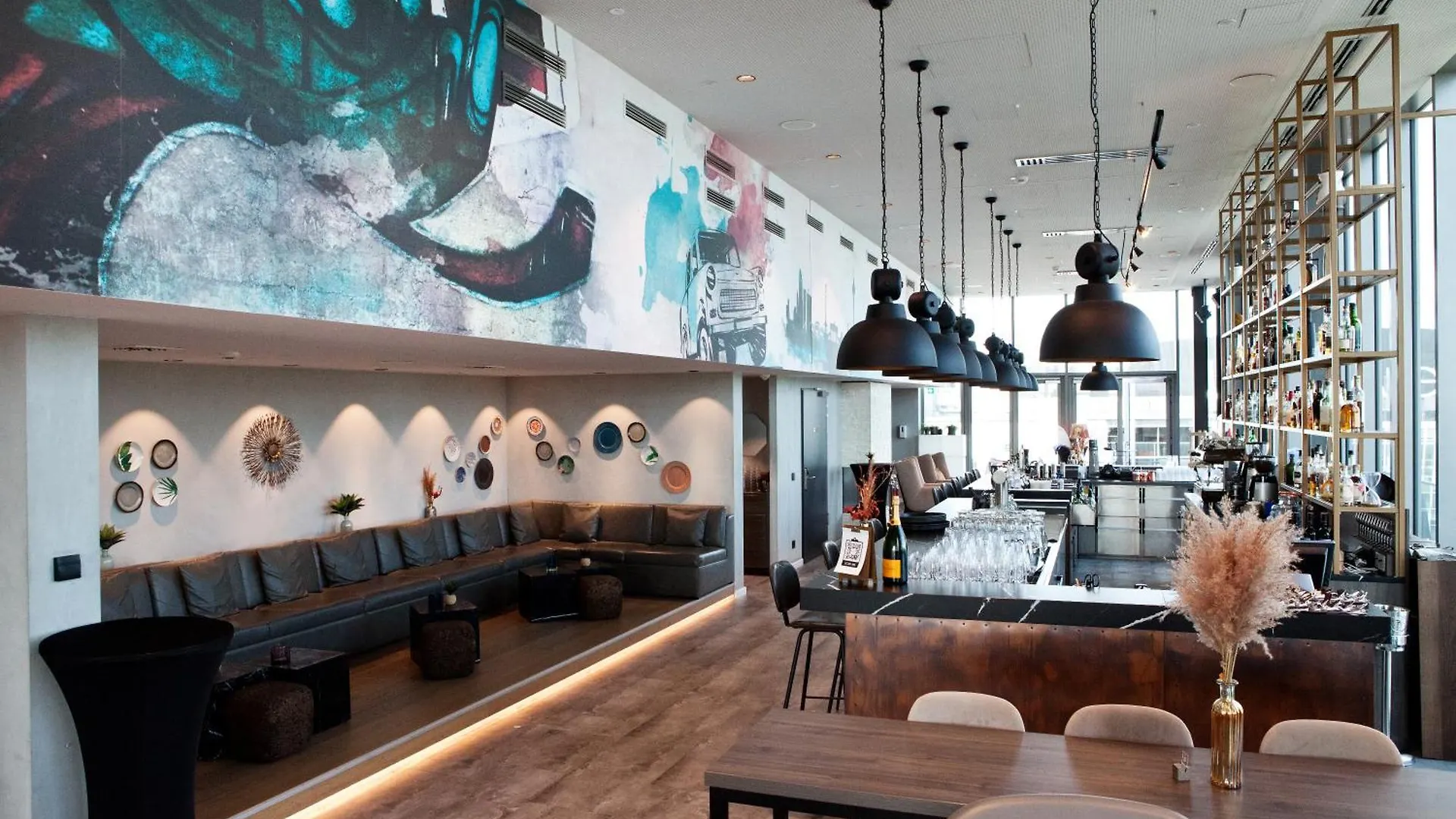 Hotel Indigo Berlin - East Side Gallery, an IHG hotel 4*,  Deutschland
