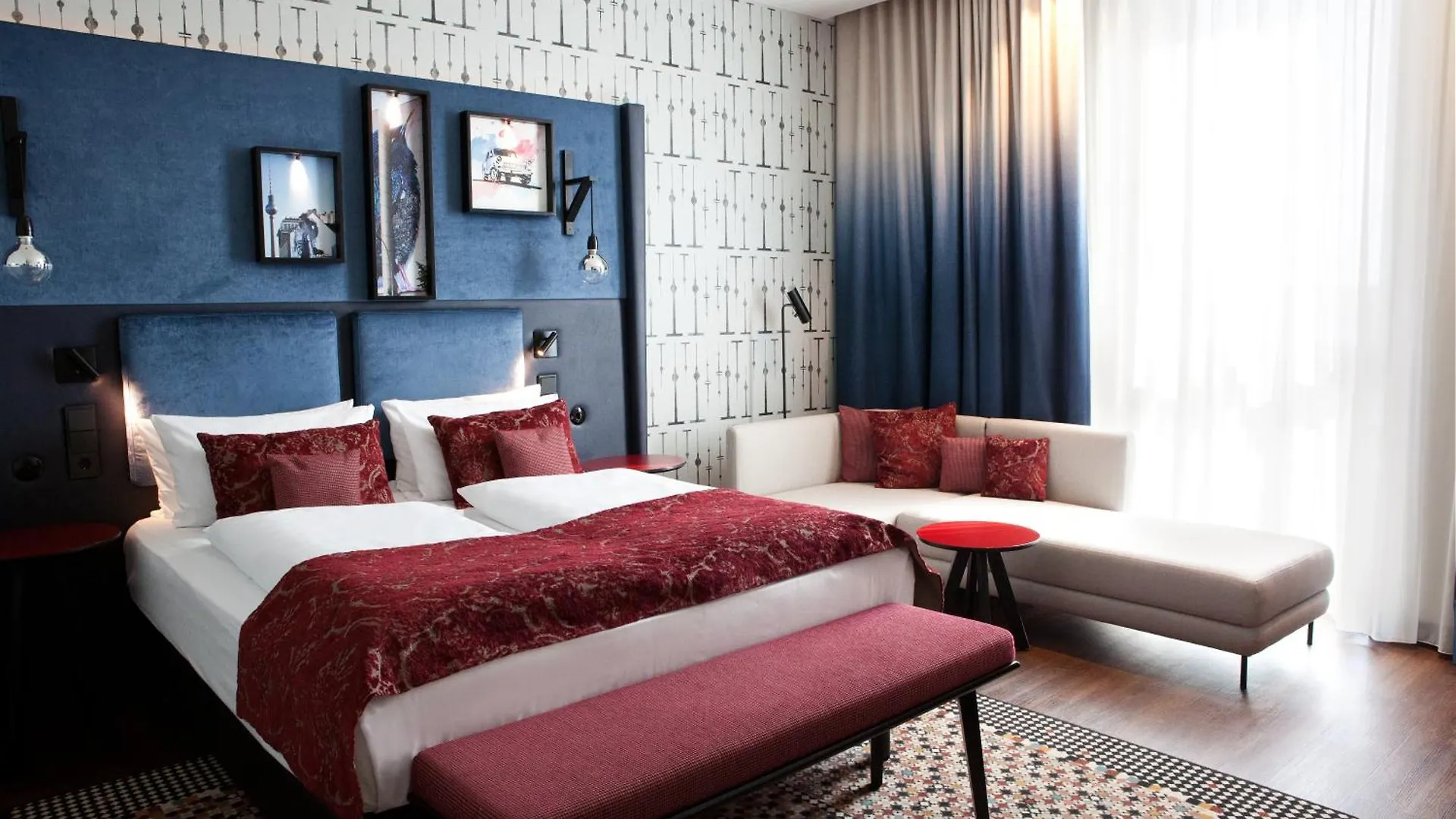 Hotel Indigo Berlin - East Side Gallery, an IHG hotel