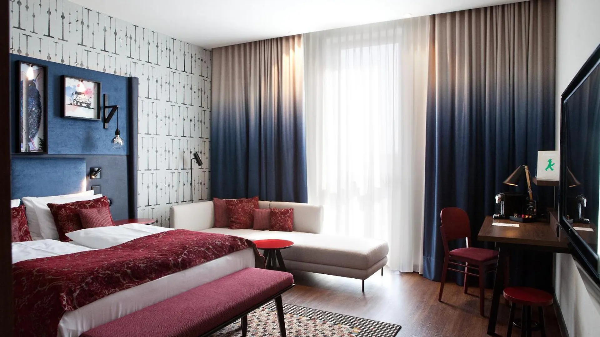 Hotel Indigo Berlin - East Side Gallery